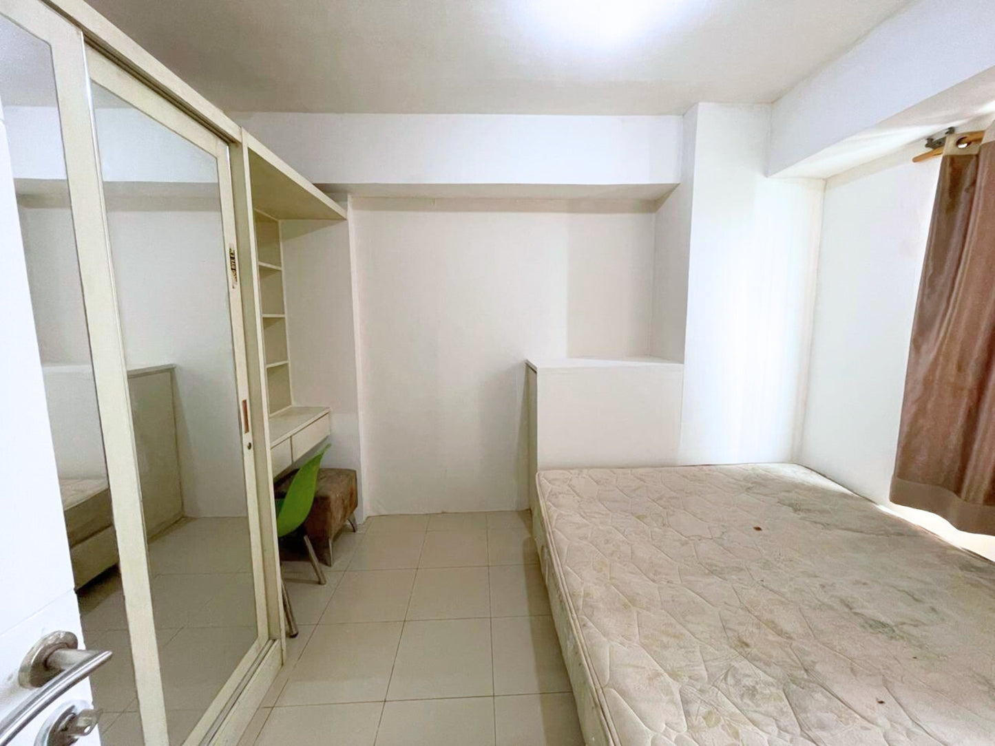 JUAL CEPAT BU APARTEMEN BASSURA CITY TOWER HELICONIA 2BR FULL FURNISHED