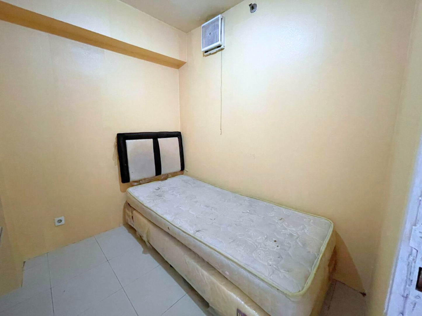 JUAL CEPAT BU APARTEMEN BASSURA CITY TOWER HELICONIA 2BR FULL FURNISHED