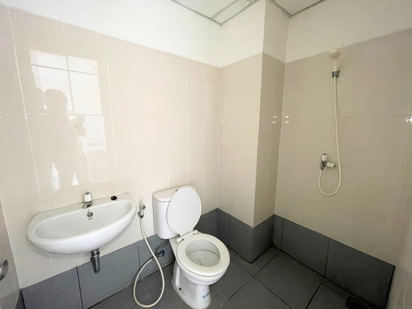 JUAL CEPAT BU APARTEMEN AKASA PURE LIVING 1BR UNFURNISHED BINTARO SERPONG