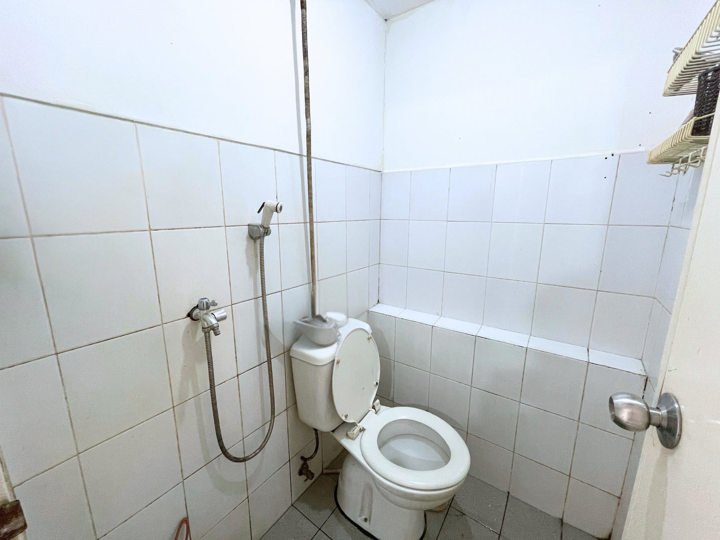 JUAL CEPAT BU APARTEMEN KALIBATA CITY 2BR SEMI FURNISHED JAKARTA SELATAN