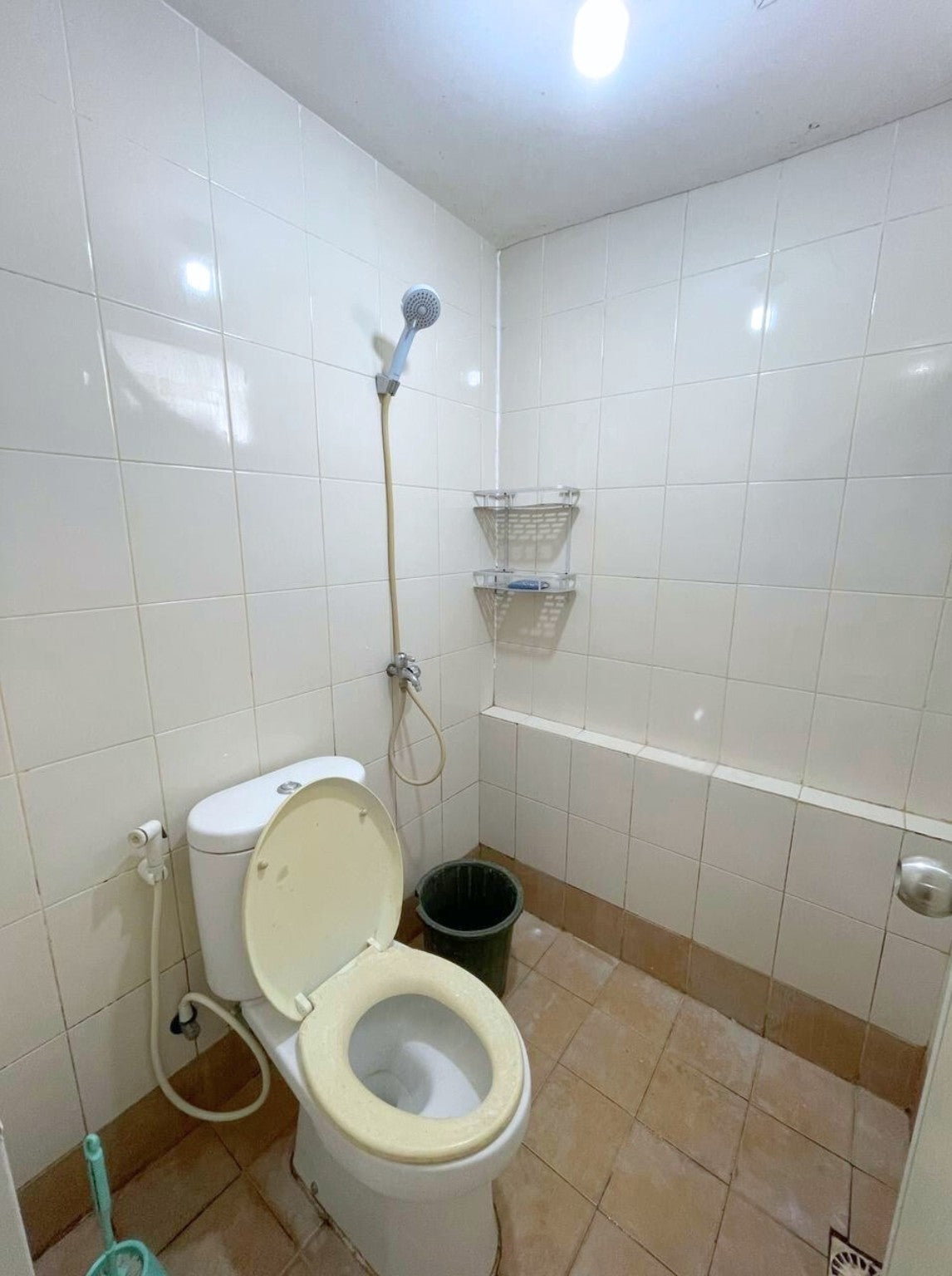 JUAL CEPAT BU APARTEMEN BASSURA CITY TOWER HELICONIA 2BR FULL FURNISHED