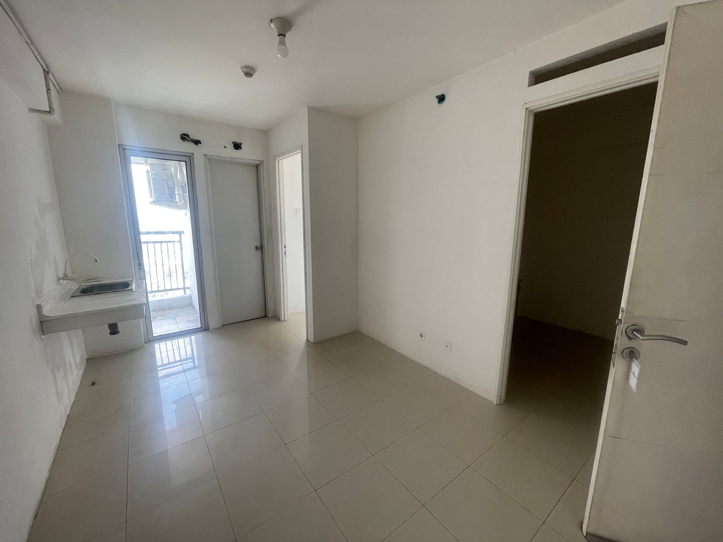 DIJUAL BU CEPAT HABIS BARANG LANGKA BASSURA CITY 2BR
