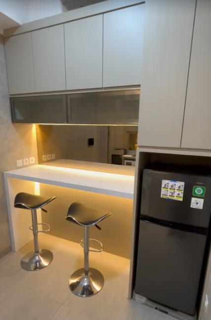 JUAL CEPAT (BU) MENARA JAKARTA 1BR FULL FURNISHED
