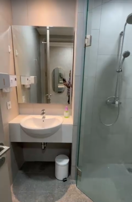 JUAL CEPAT (BU) MENARA JAKARTA 1BR FULL FURNISHED