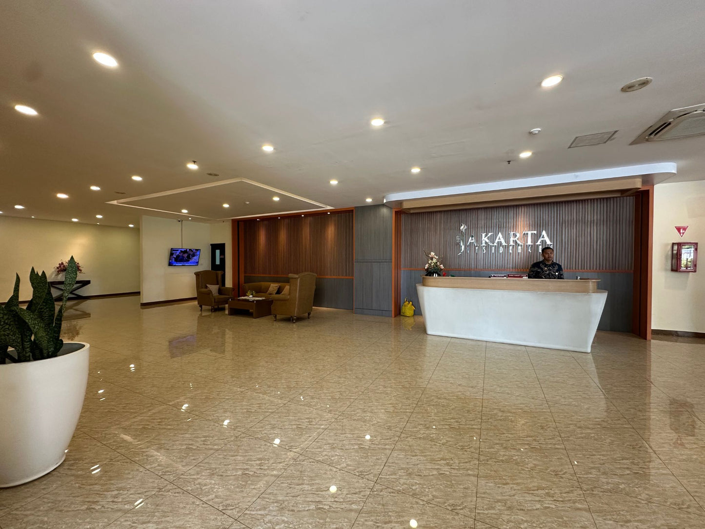 JUAL CEPAT BU APARTEMEN COSMO RESIDENCE 1BR FULL FURNISHED