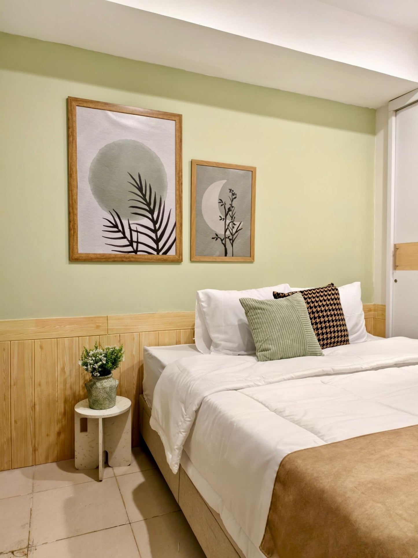 Jual Murah Apartemen Belmont Residence tipe 2 Bedroom - Full Furnished - Area Kebon Jeruk / Puri Indah