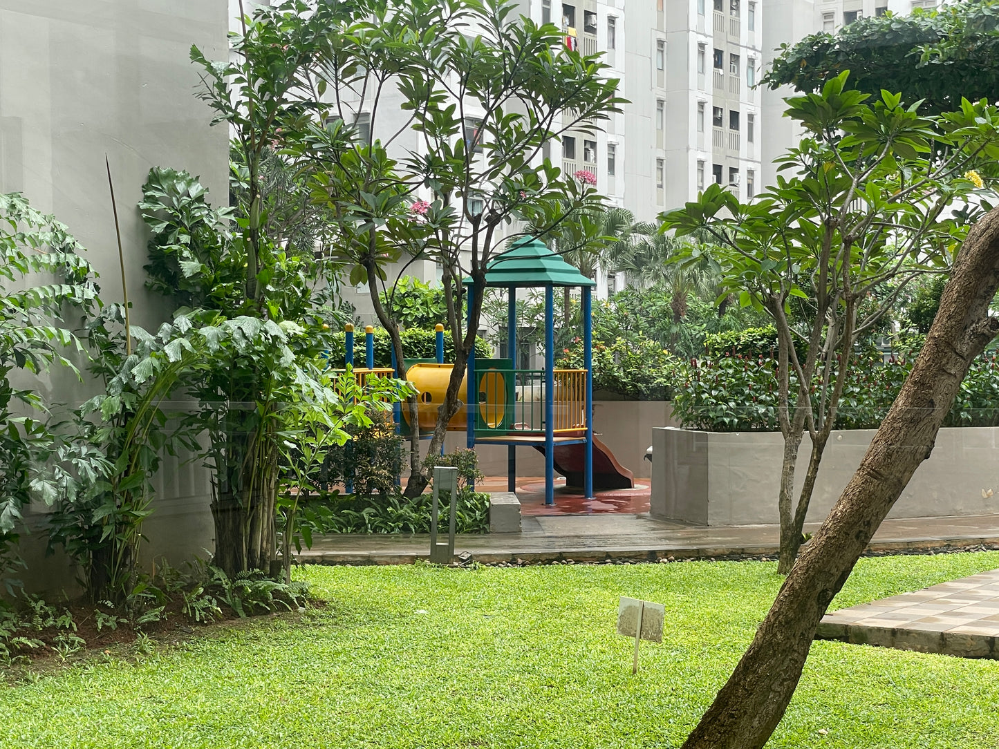 JUAL APARTEMEN GREEN BAY PLUIT 2BR UNFURNISHED BAYWALK MALL PIK JAKARTA UTARA