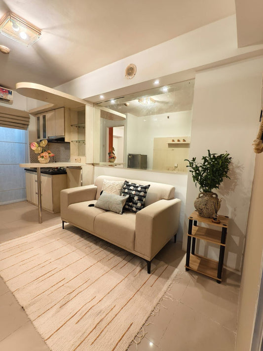 JUAL CEPAT BU APARTEMEN BASSURA CITY TOWER HELICONIA 2BR FULL FURNISHED