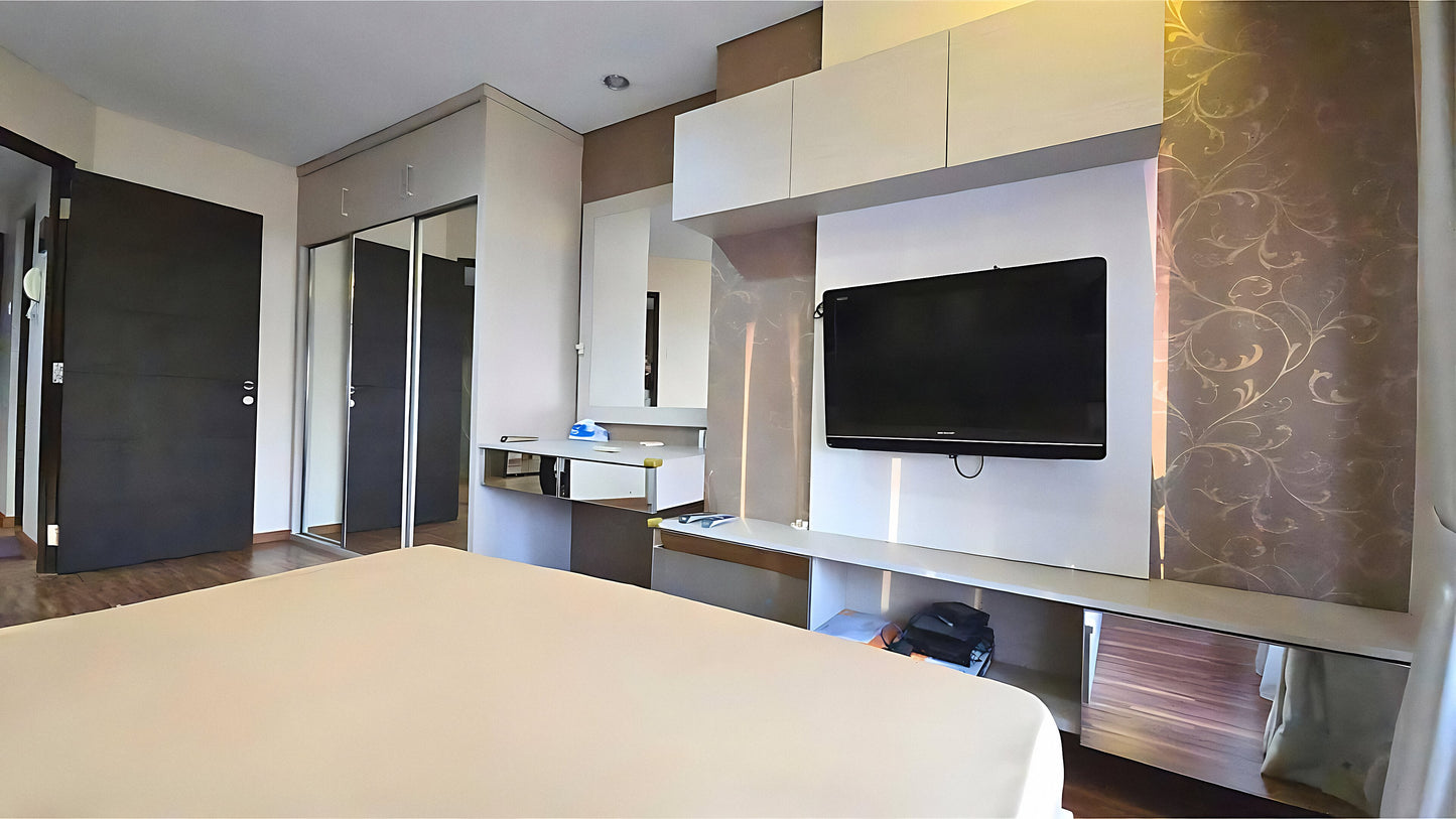 JUAL BU CEPAT APARTEMEN TAMANSARI SEMANGGI 2BR FULL FURNISHED !