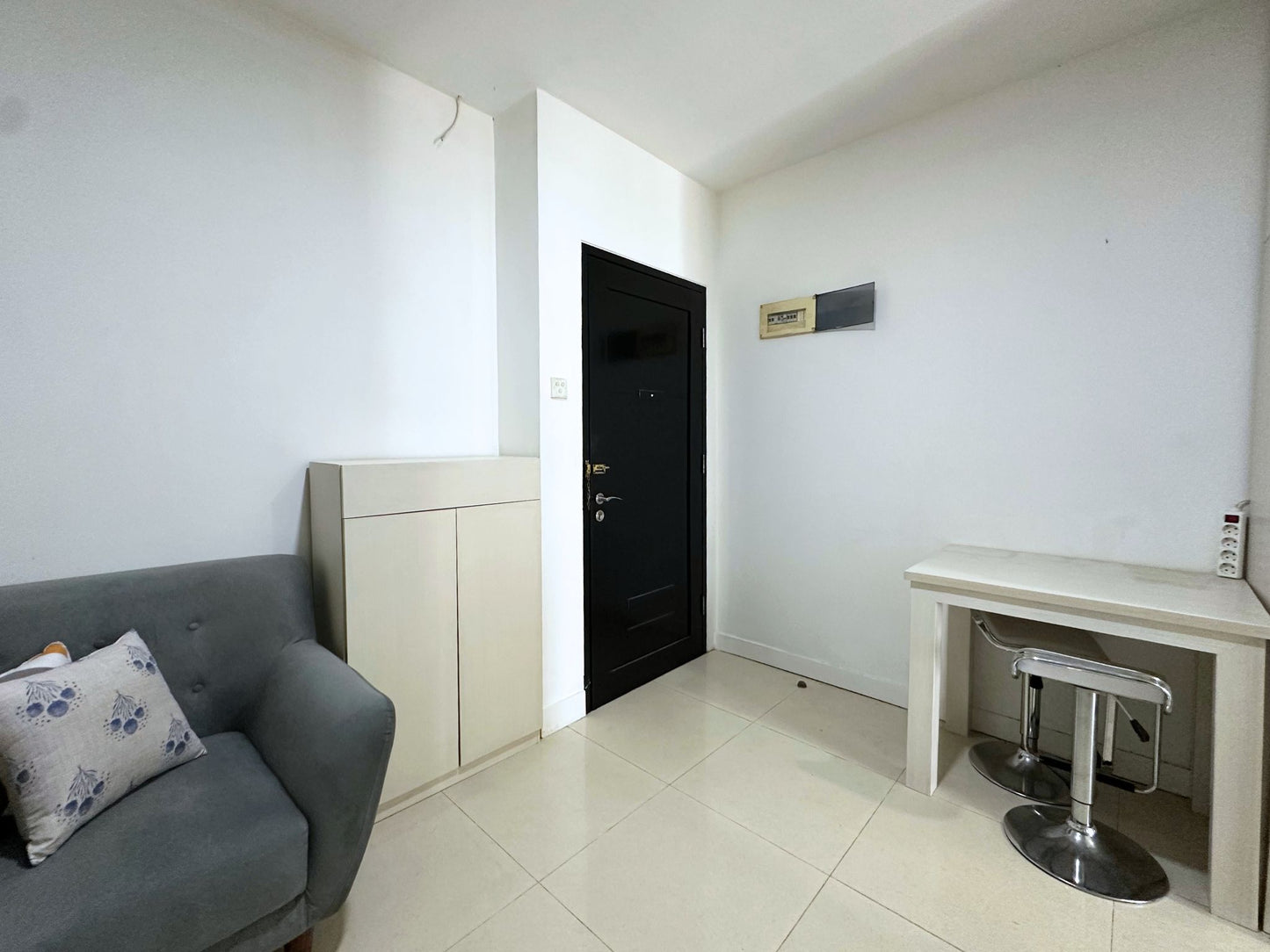 JUAL CEPAT BU APARTEMEN COSMO RESIDENCE 1BR FULL FURNISHED