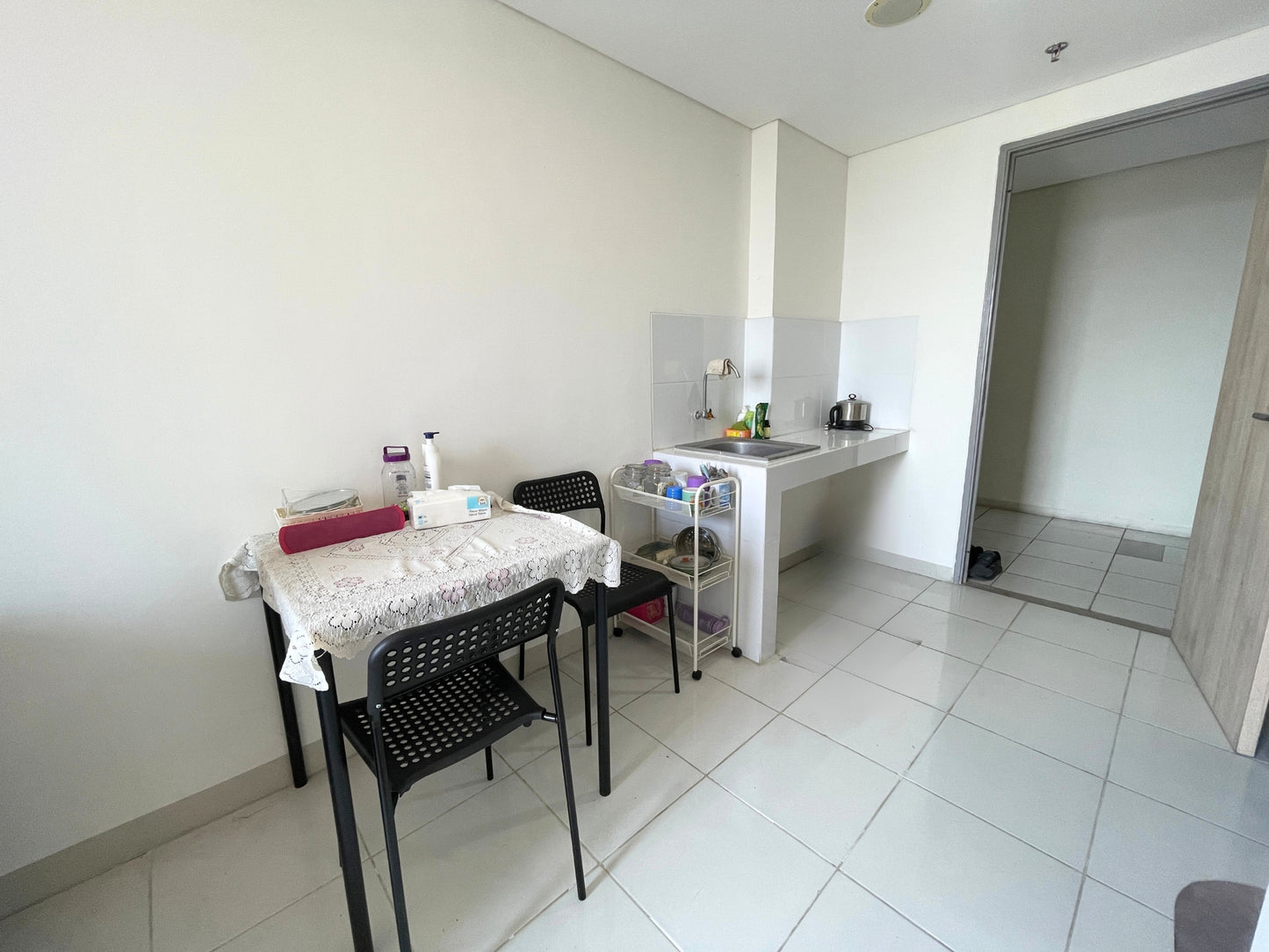 JUAL APARTEMEN AKASA PURE LIVING BSD 1BR SEMI FURNISHED