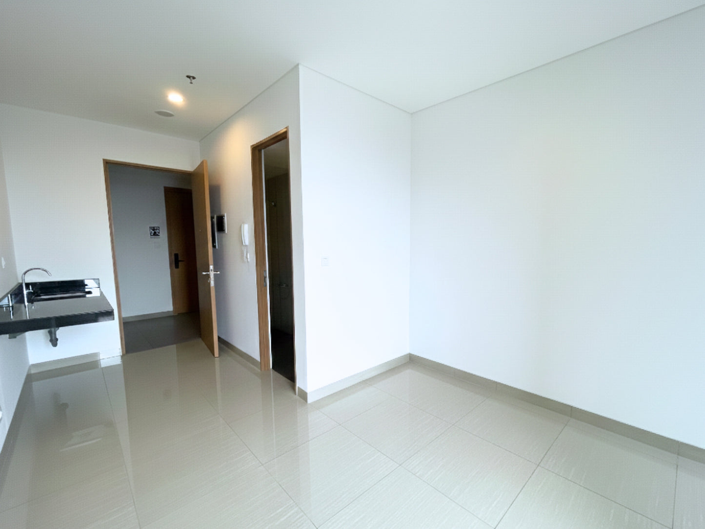 Jual Termurah Apartemen The Newton 2 Ciputra tipe Studio Unfurnished Dekat Kuningan Thamrin