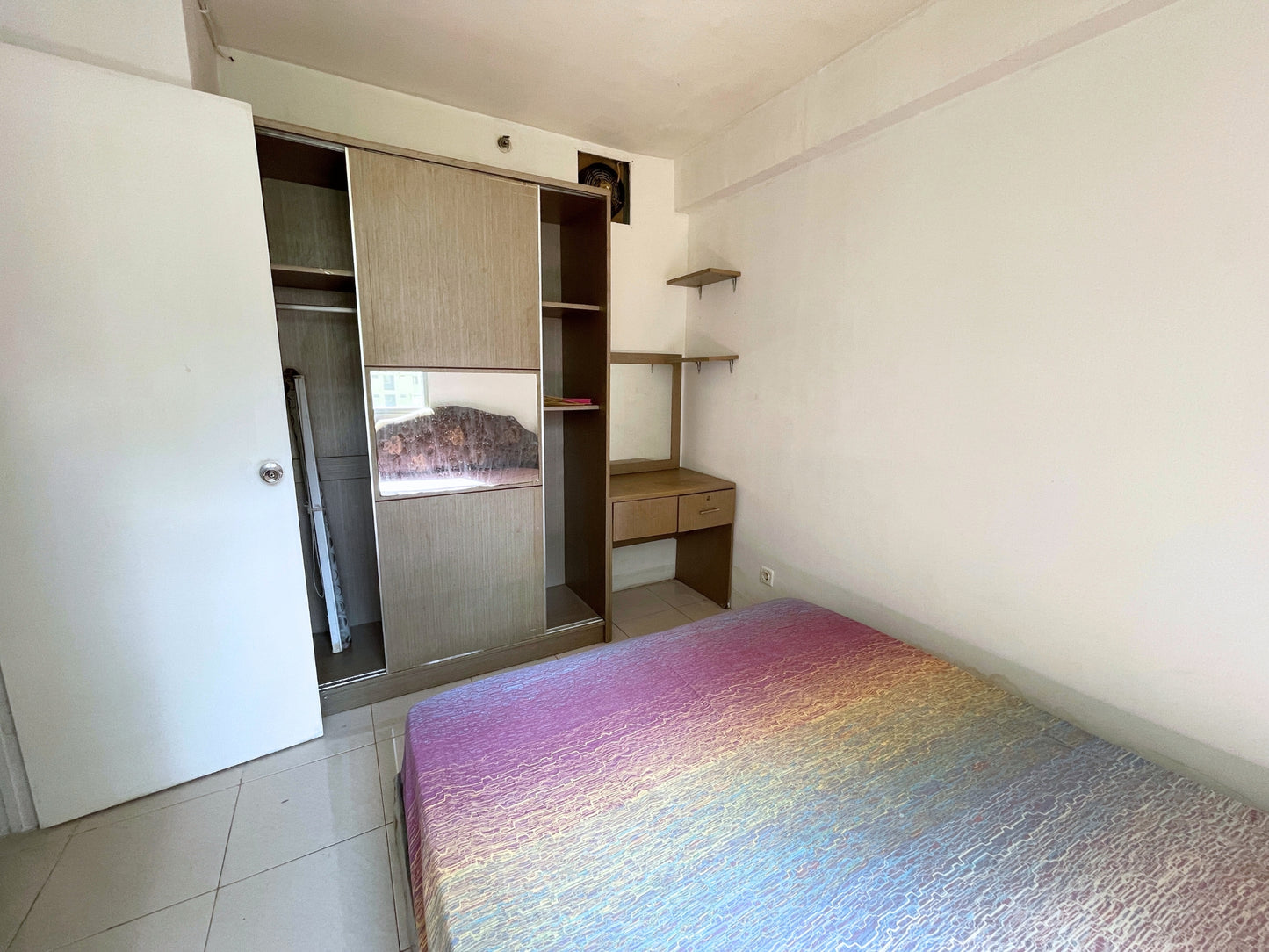 JUAL CEPAT BU APARTEMEN KALIBATA CITY 2BR SEMI FURNISHED JAKARTA SELATAN