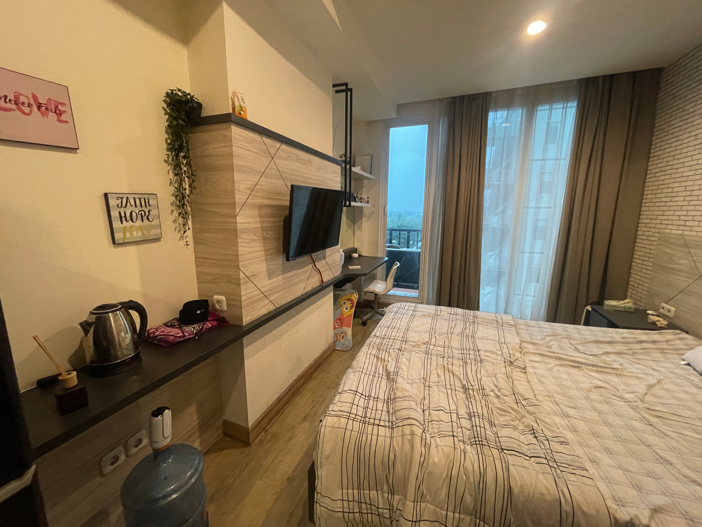 JUAL APARTEMEN TREE PARK BSD SERPONG STUDIO FULL FURNISHED