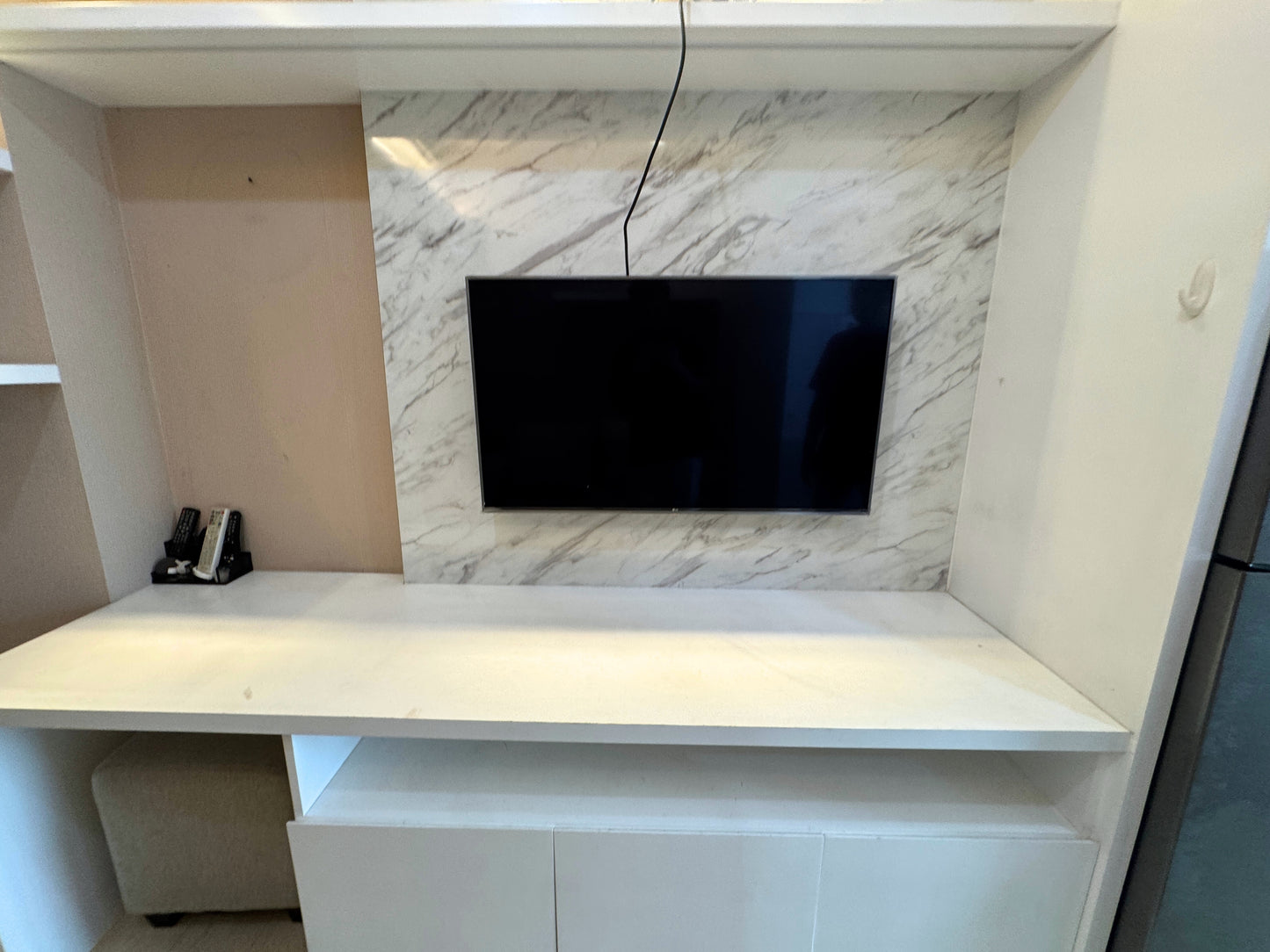 Jual Apartemen Vittoria Residence 1BR Full Furnished dekat Bandara Soekarno-Hatta