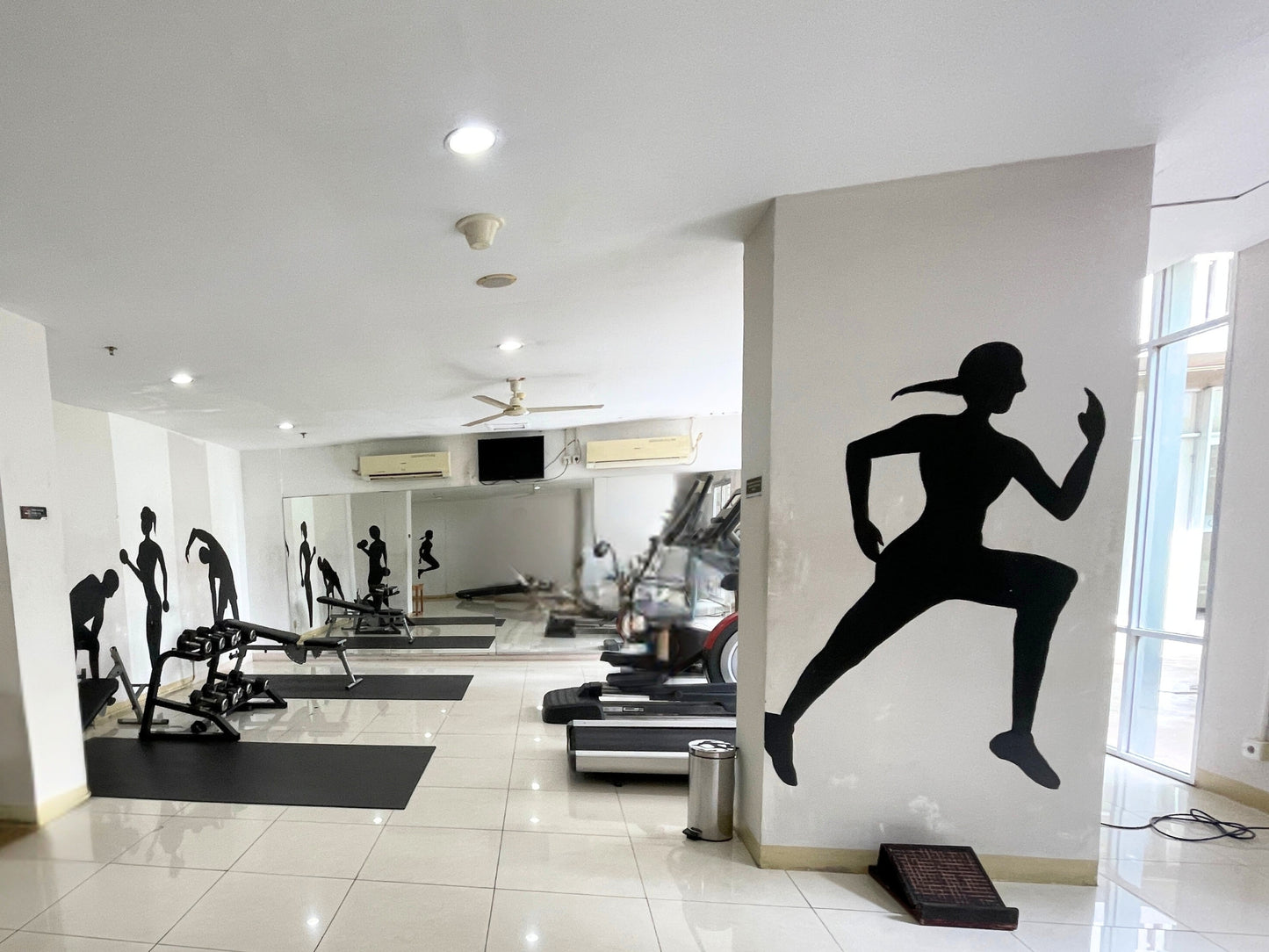 JUAL APARTEMEN GREEN BAY PLUIT 2BR UNFURNISHED BAYWALK MALL PIK JAKARTA UTARA