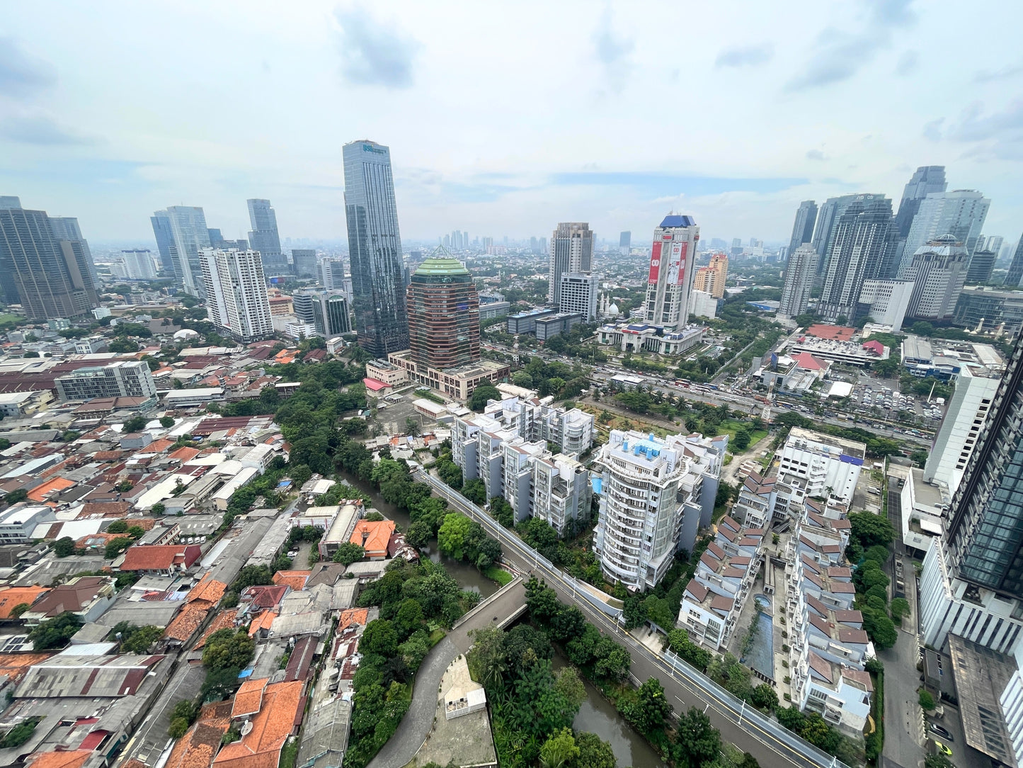 Jual Termurah Apartemen The Newton 2 Ciputra tipe Studio Unfurnished Dekat Kuningan Thamrin