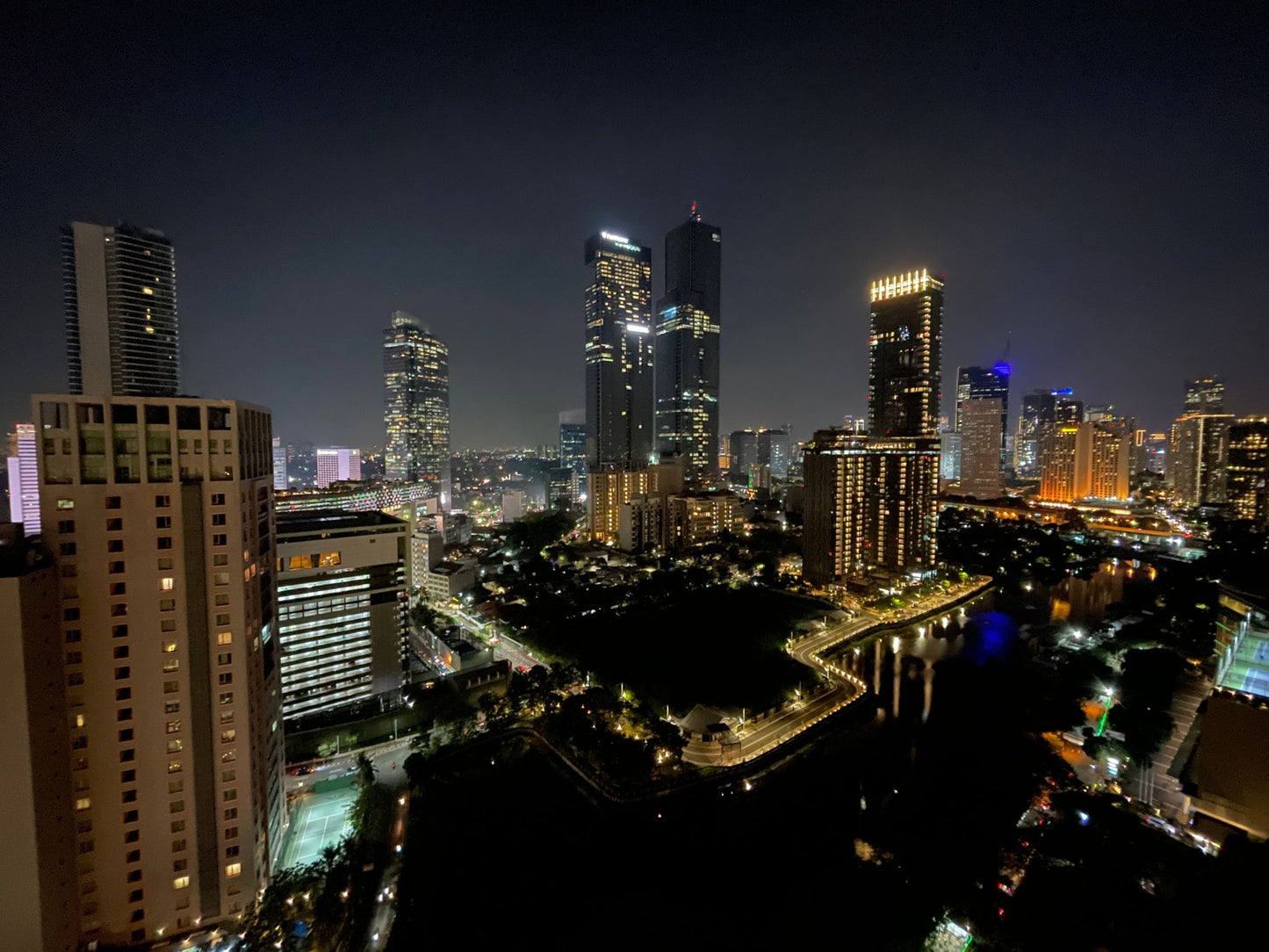 JUAL CEPAT BU APARTEMEN COSMO RESIDENCE 1BR FULL FURNISHED