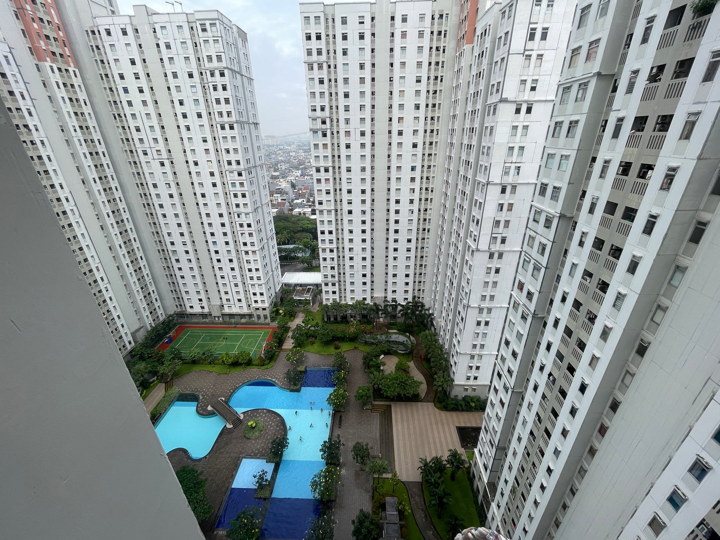JUAL BU TERMURAH GREEN BAY PLUIT APARTMENT 2BR UNFURNISHED