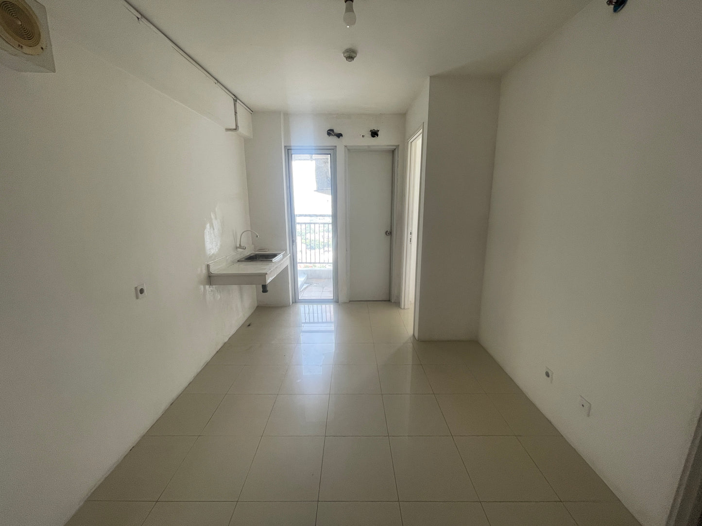 DIJUAL BU CEPAT HABIS BARANG LANGKA BASSURA CITY 2BR