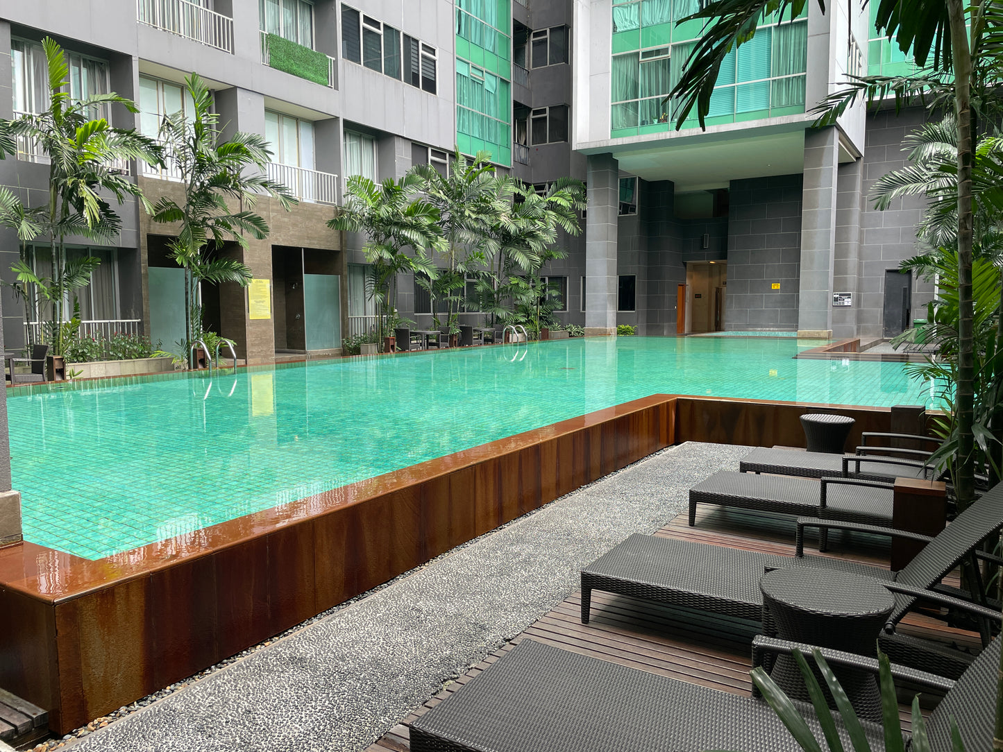 JUAL (BU) THE KUNINGAN PLACE APARTEMEN 2BR FULL FURNISHED