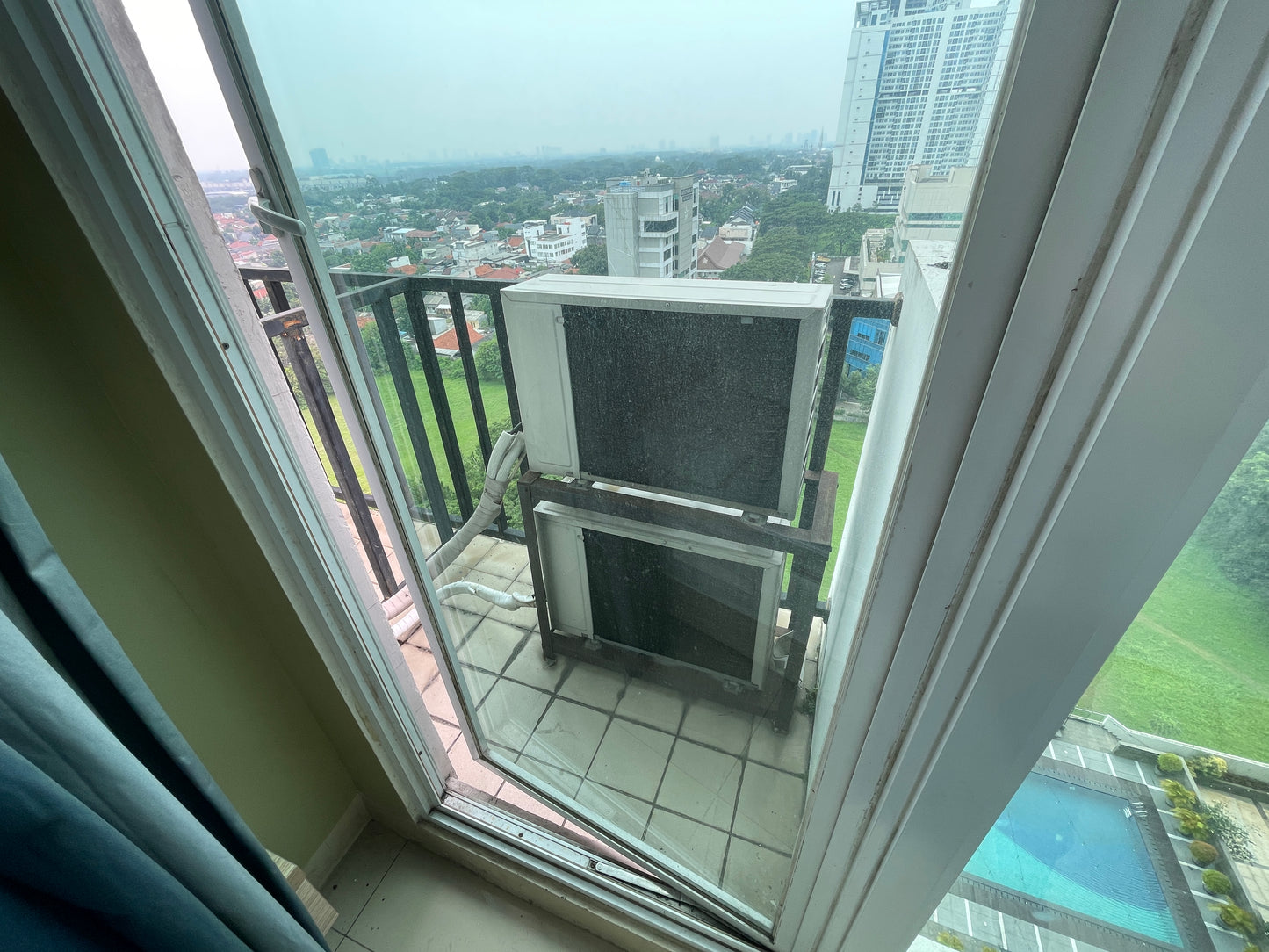JUAL RUGI! APARTEMEN TREE PARK BSD 1BR FULL FURNISHED SERPONG