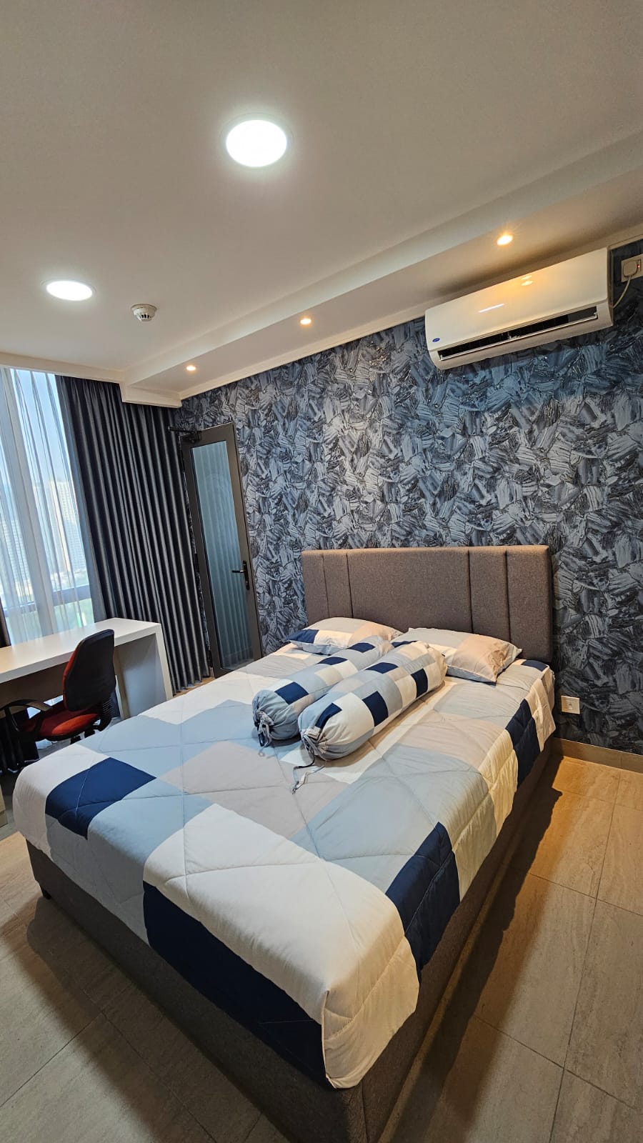 JUAL CEPAT (BU) MENARA JAKARTA 1BR FULL FURNISHED